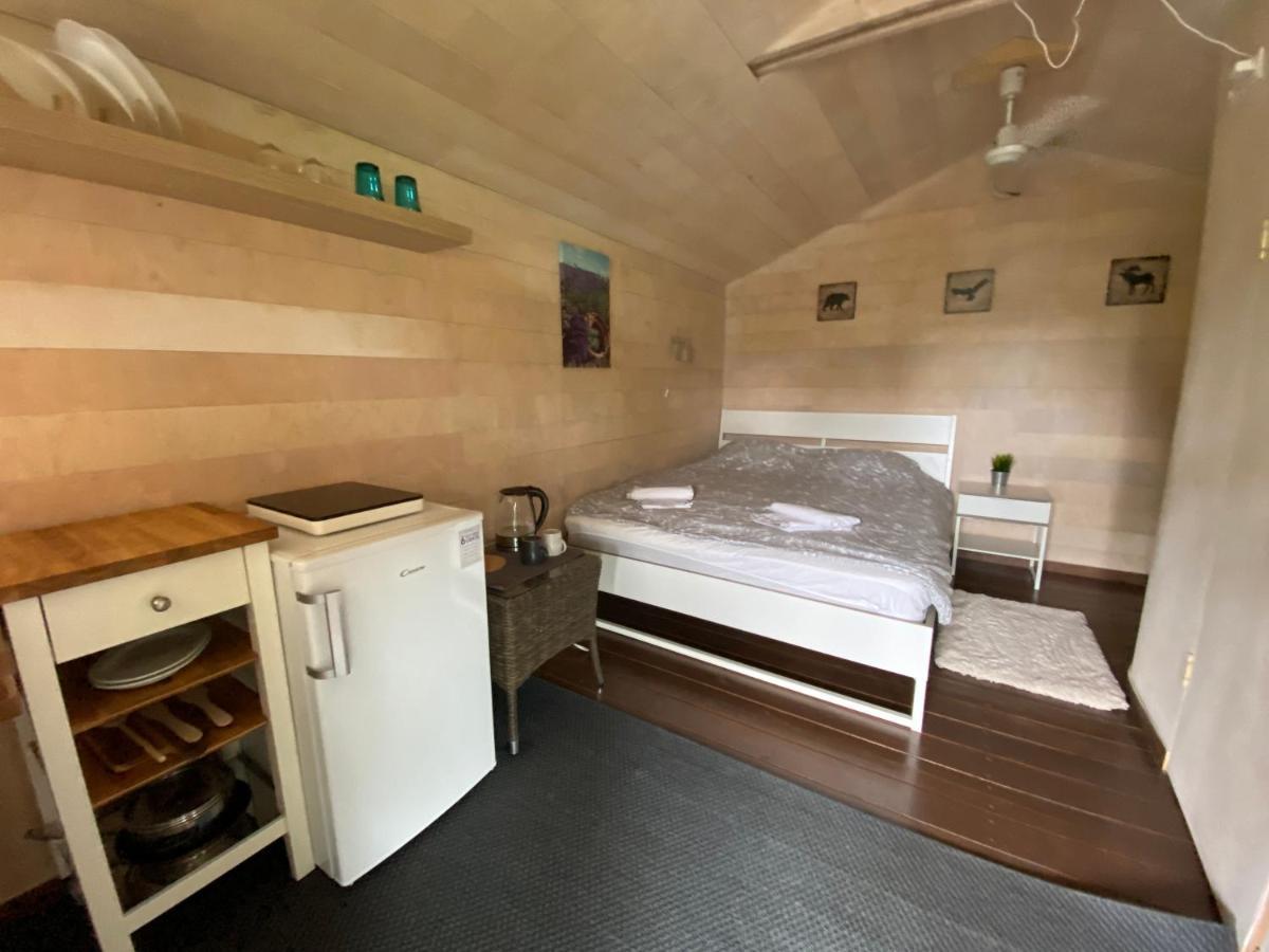 Akmenos Villas & Bungalow Brazuole Luaran gambar
