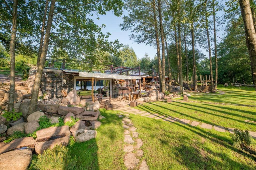 Akmenos Villas & Bungalow Brazuole Luaran gambar